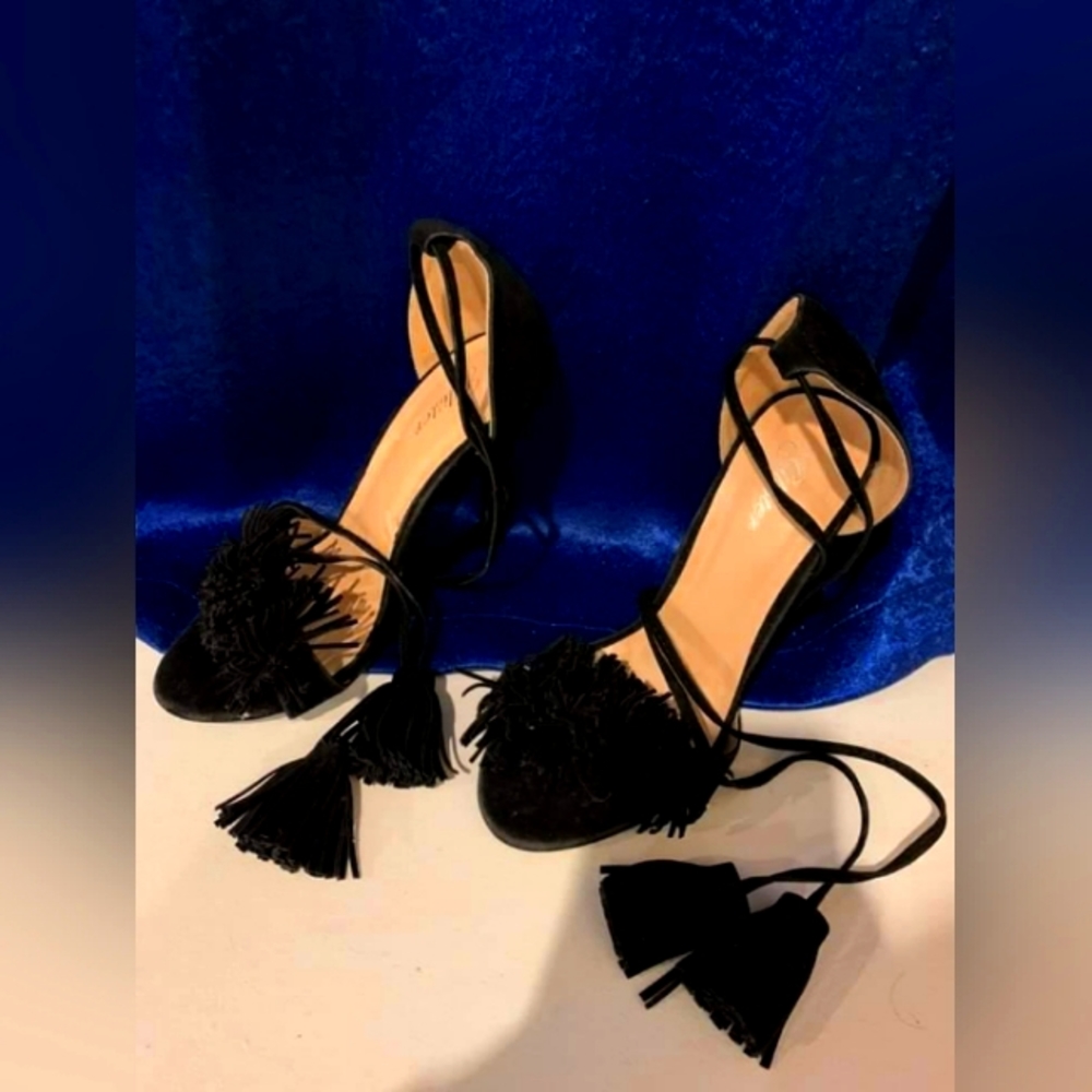 Fring Suede High Heel Size: 7 1/2